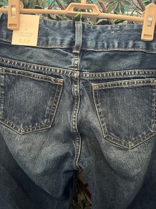 Pantalones vaqueros acampanados