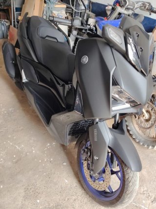 Yamaha xmax
