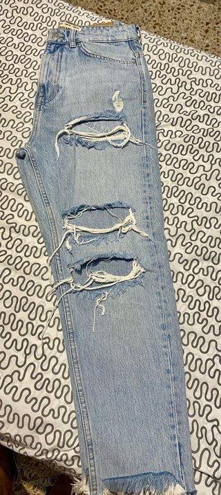 Pantalones vaqueros rotos Pull&Bear Relaxed