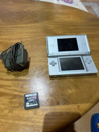 Nintendo DS Lite + Pokemon Perla