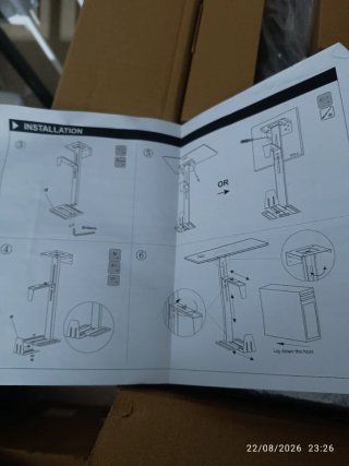 Soporte ajustable para torre de ordenador