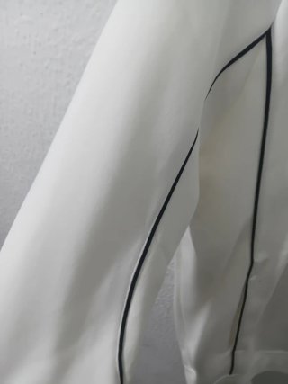 Sudadera Puma Blanca con Detalles