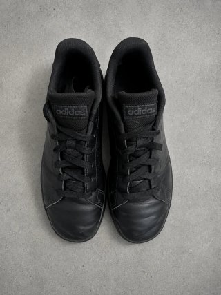 Black Adidas Sneakers – Classic – Retro – Casual