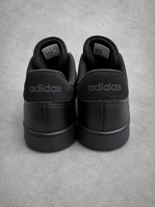 Black Adidas Sneakers – Classic – Retro – Casual