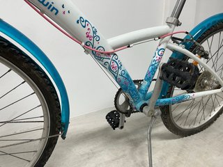 Bicicleta B'Twin 24 6V
