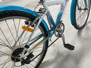 Bicicleta B'Twin 24 6V