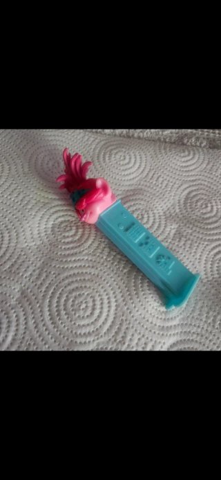 PEZ de Poppy Trolls Rosa y Azul