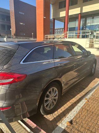 Ford Mondeo Hibrido Familiar