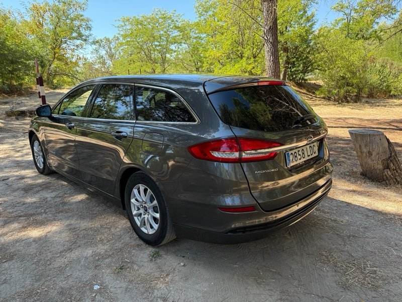 Ford Mondeo 2019, foto 2