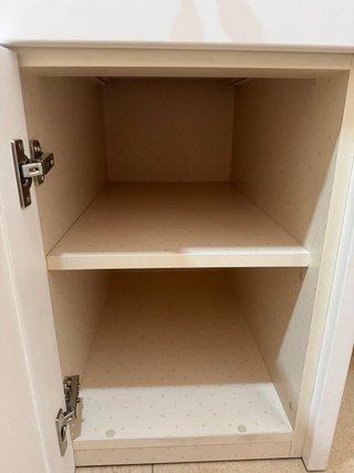 Mostrador de madera blanco