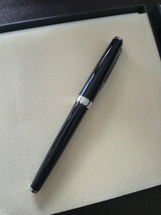 Montblanc Cartera y Bolígrafo Negro