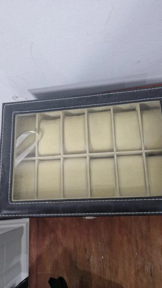 Estuche para 12 relojes negro y beige