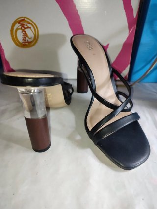 Zapatos Zara tacón transparente mujer 40