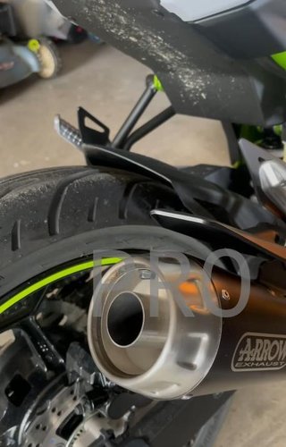 Escape Arrow Kawasaki Z125
