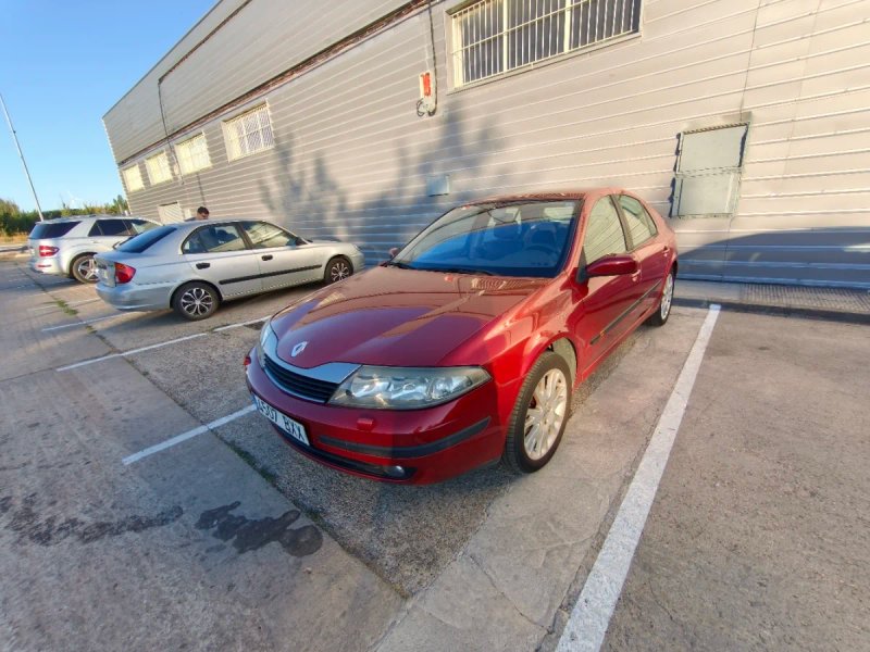 Renault Laguna 2002 - foto 1