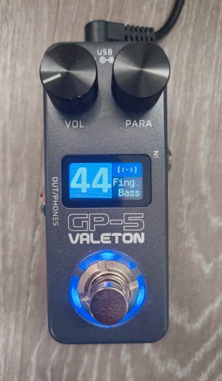 Pedal multiefectos para guitarra eléctrica