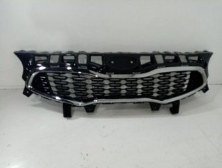 Rejilla paragolpes del kia 2889685 108.552405 ceed