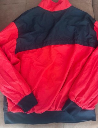 Chaqueta Nike Roja y Negra