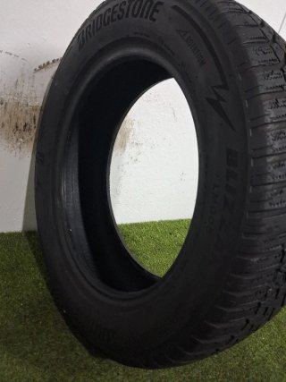 225 60 18 104V BRIDGESTONE BLIZZAK LM005