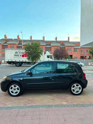 Renault Clio 2005