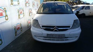 Citroen 575427 paragolpes delantero c8 hdi 138 fap