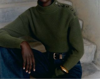 Jersey Mango verde botones cuello alto