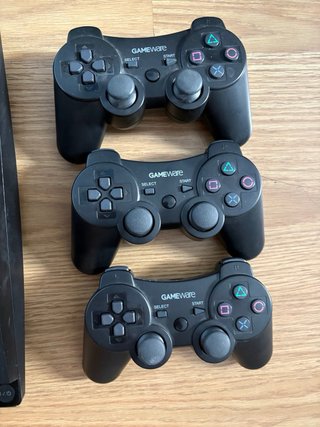 Ps3 320gb con 3 mandos y juegos