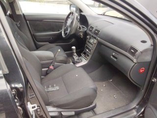 1868585 164800r011 depósito toyota avensis berlina