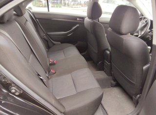1868585 164800r011 depósito toyota avensis berlina