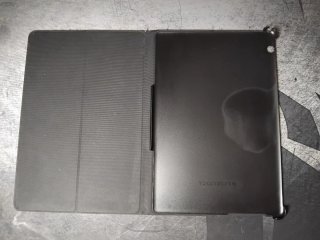 Huawei MediaPad T5 AGS2-L09 con funda