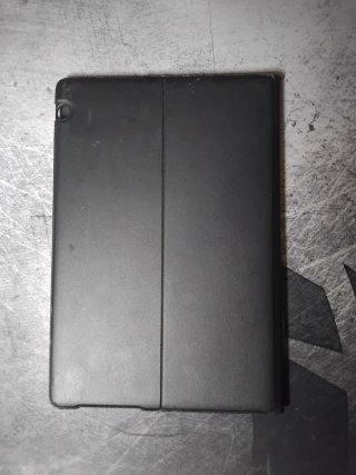 Huawei MediaPad T5 AGS2-L09 con funda