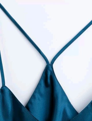 Pijama de satén azul