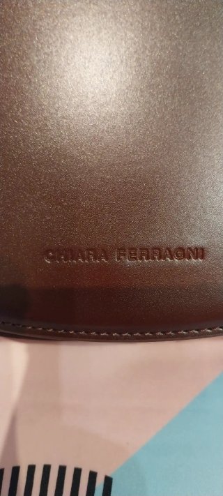 Mala tiracolo Chiara Ferragni bordeaux e dourada