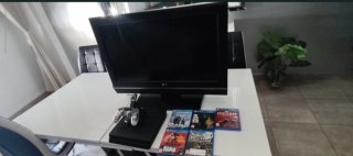 TV LG Preta com PS4 e 4 Jogos