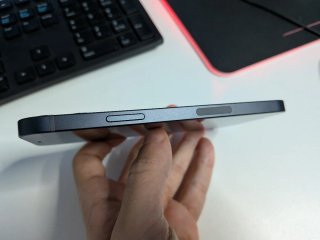 iPhone 12