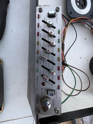 Ecualizador Booster y Altavoces