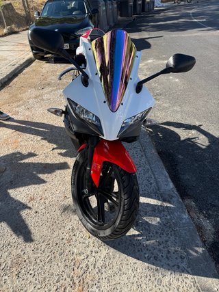 Yamaha YZF R125 Roja/Blanca