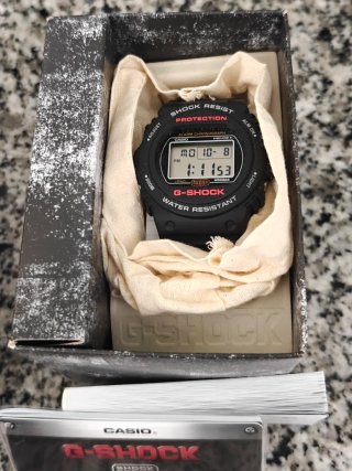 Casio G-Shock DW-5750UE-1DR.