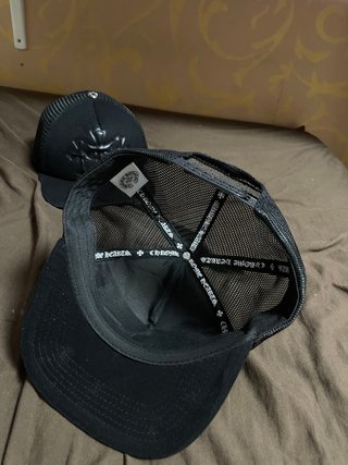 Gorra Plana Blanca y Negra