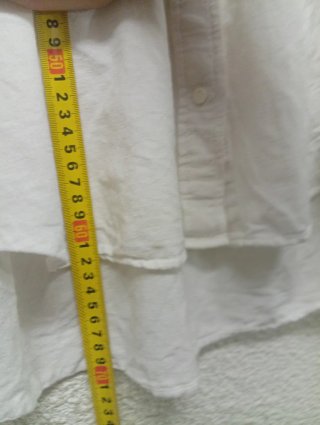 2 Camisas: Stradivarius Blanca + Kiabi Animal Prin