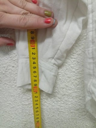 2 Camisas: Stradivarius Blanca + Kiabi Animal Prin