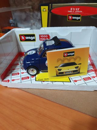 Fiat 500 L 1000 Miglia Bburago scala da 1/18