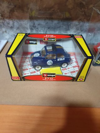 Fiat 500 L 1000 Miglia Bburago scala da 1/18