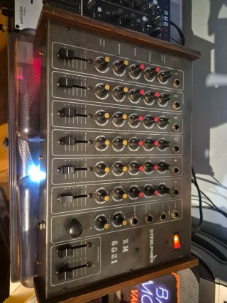 Mixer analogico Steelphon KM 6021