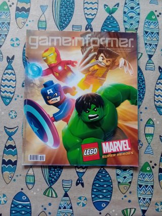 Rivista Gameinformer LEGO Marvel Super Heroes