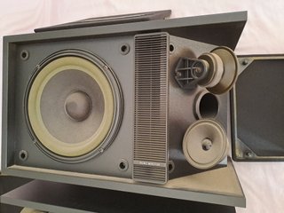 Altavoces Bose 301 Music Monitor-II
