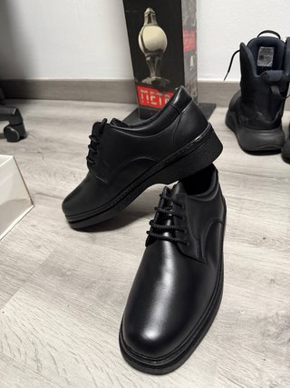 Zapatos de trabajo negros