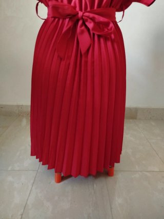 Abito rosso corto plissettato