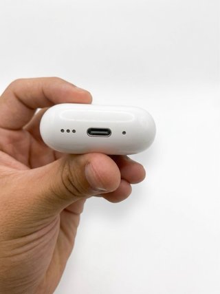 Airpods 4 ANC (derecho no funciona)