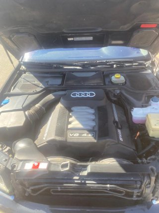 Audi A8 2002